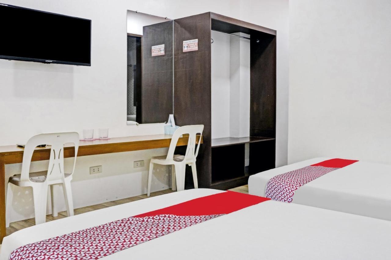 Oyo 869 Jnv Dream Hotel Subic Eksteriør bilde