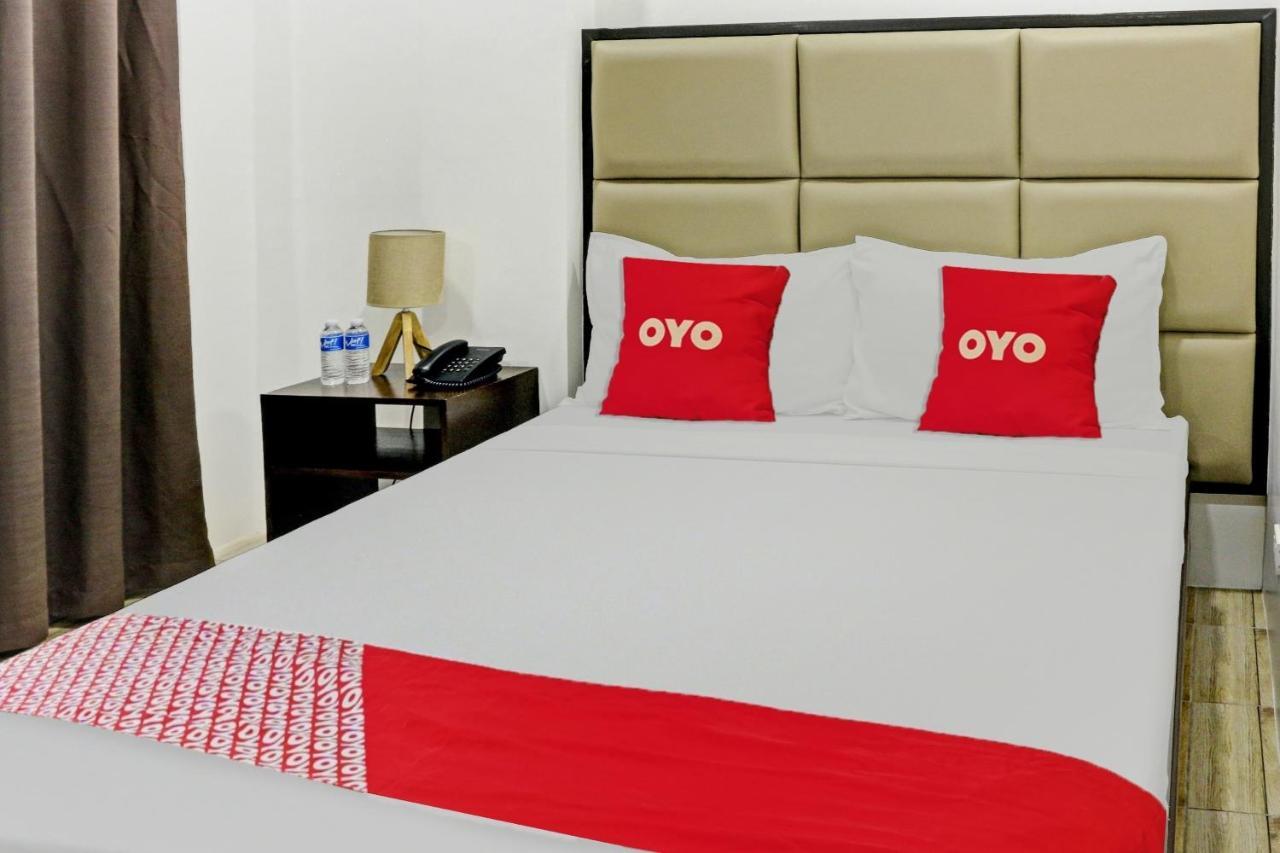 Oyo 869 Jnv Dream Hotel Subic Eksteriør bilde