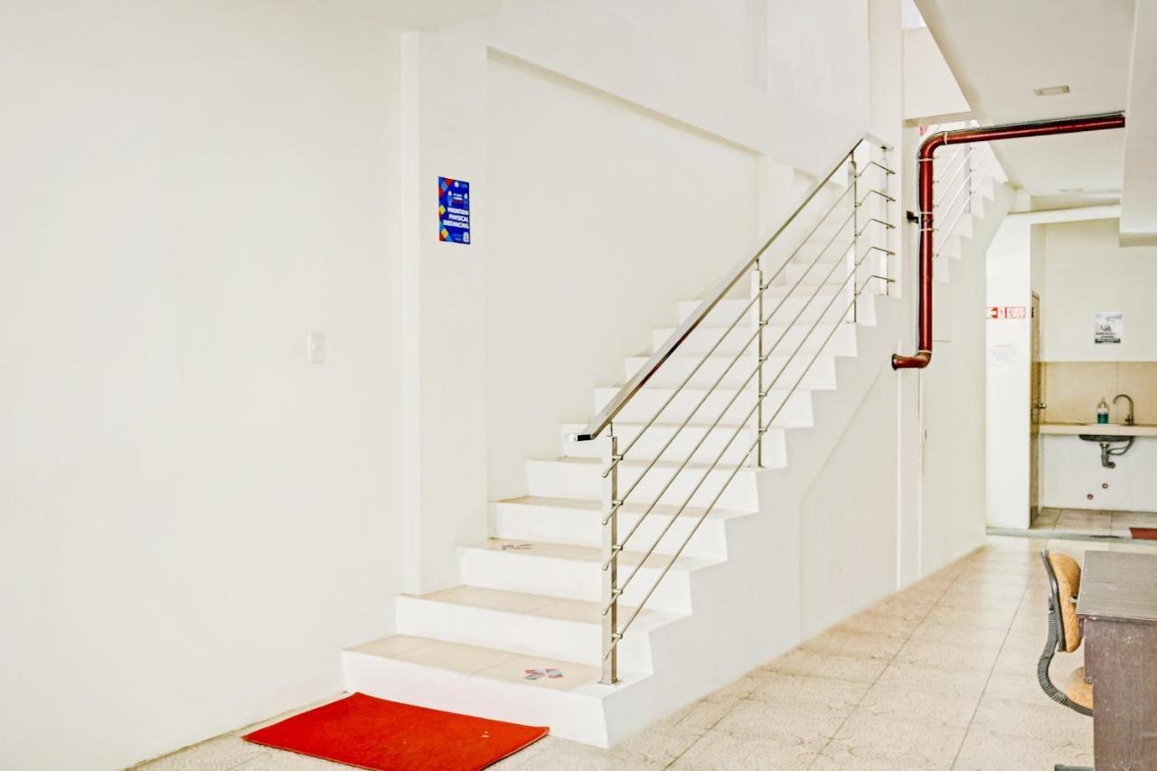 Oyo 869 Jnv Dream Hotel Subic Eksteriør bilde