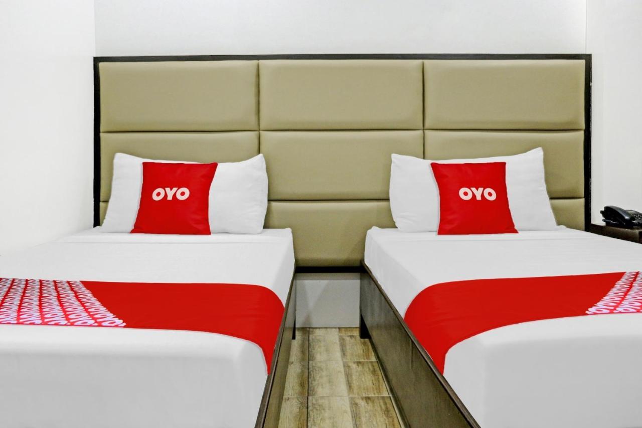 Oyo 869 Jnv Dream Hotel Subic Eksteriør bilde